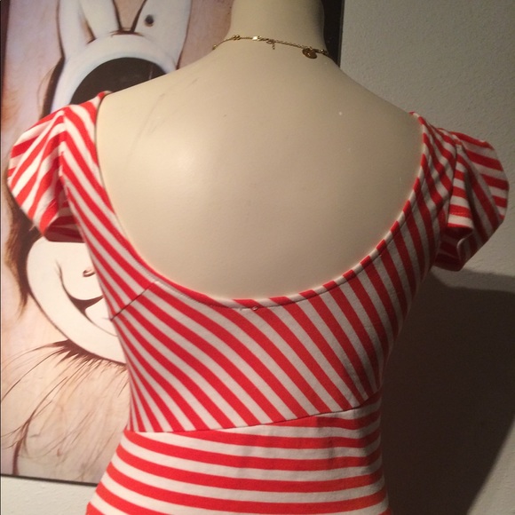 Super cute and sexy striped Rockabilly  dress - Picture 3 of 7